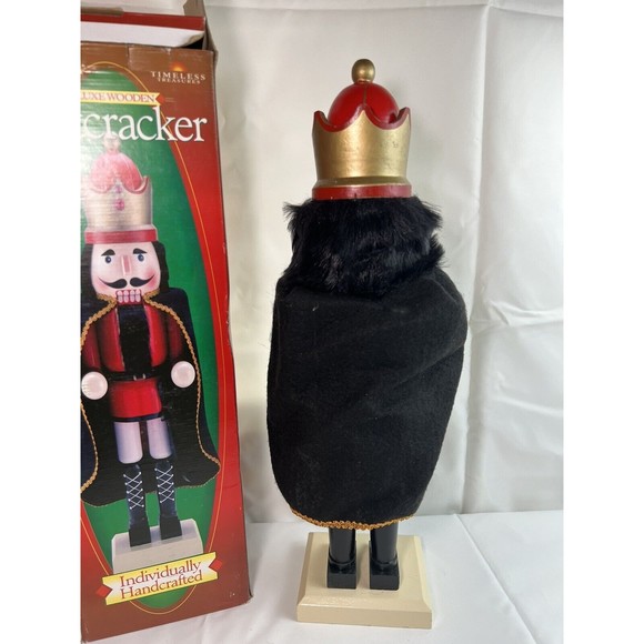 Timeless Treasures 20" Deluxe Wooden‎ Nutcracker King W/Black Cape Handcrafted - Picture 5 of 7
